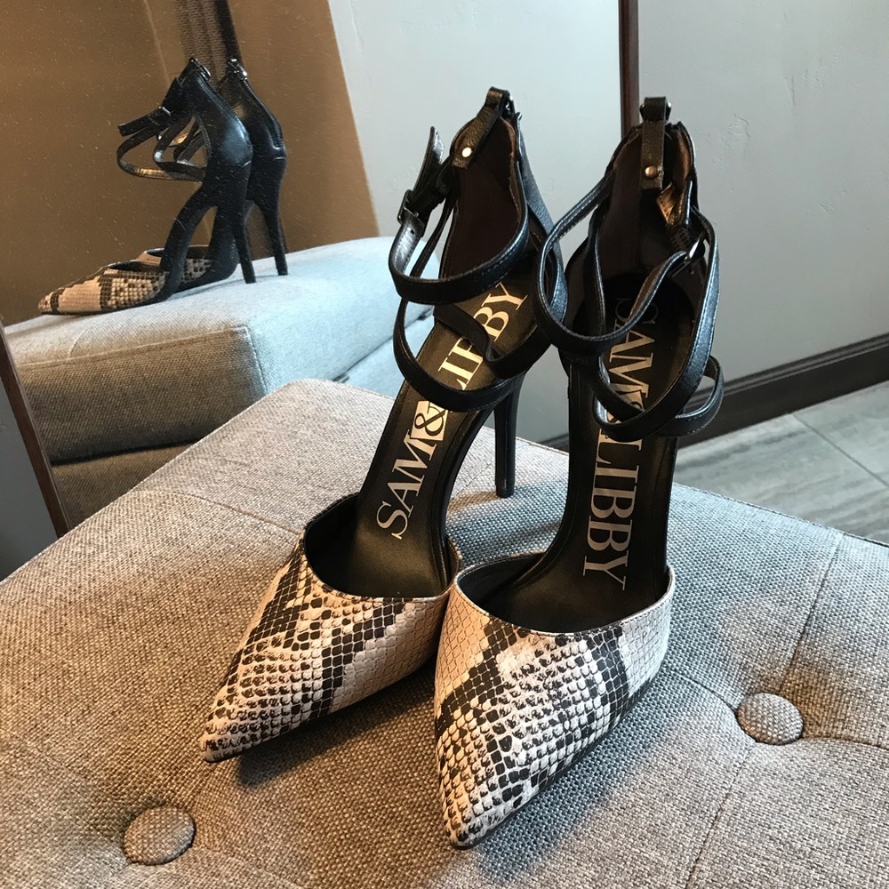 SAM&LIBBY black and snakeskin heels